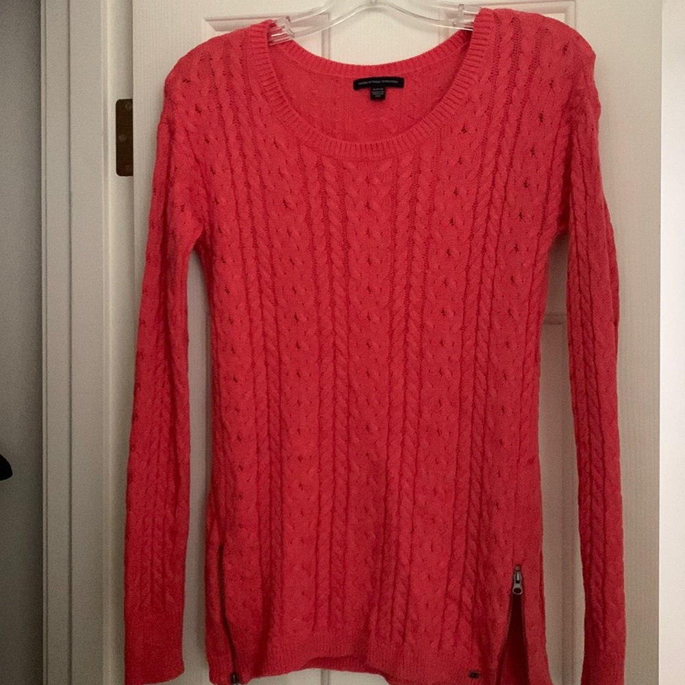 American Eagle. Medium coral sweater.